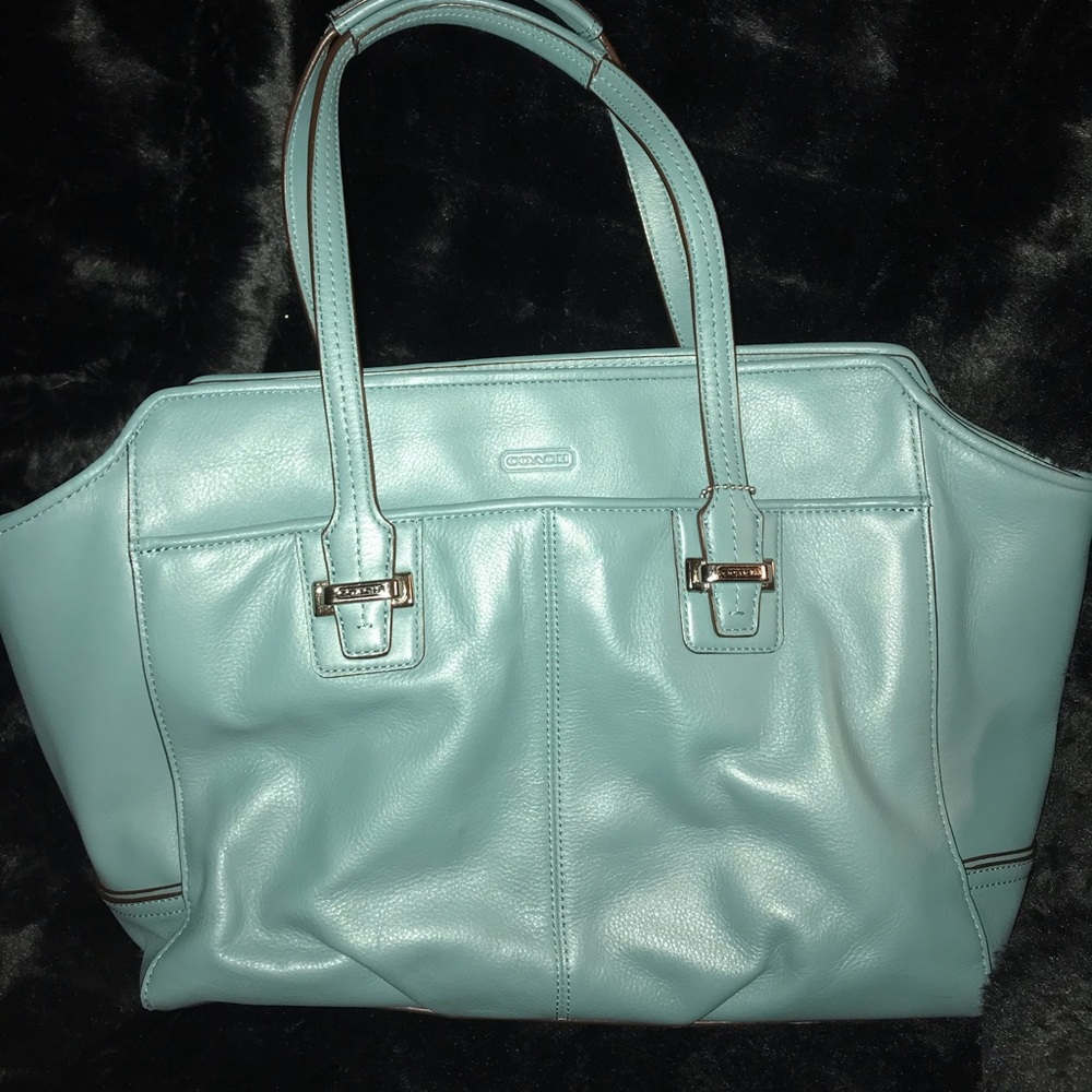 Coach bag - excellent condition